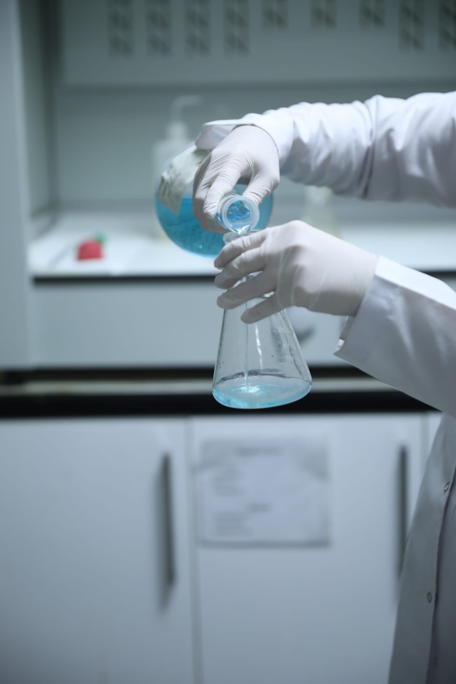 Chemical laboratory, bath analysis